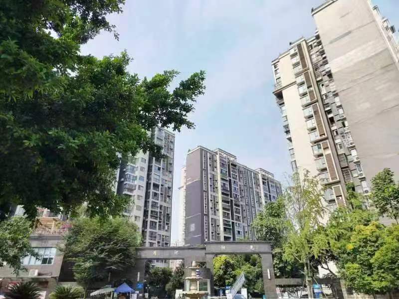 成都市青羊区月华路23号13栋1单元12楼1号房屋