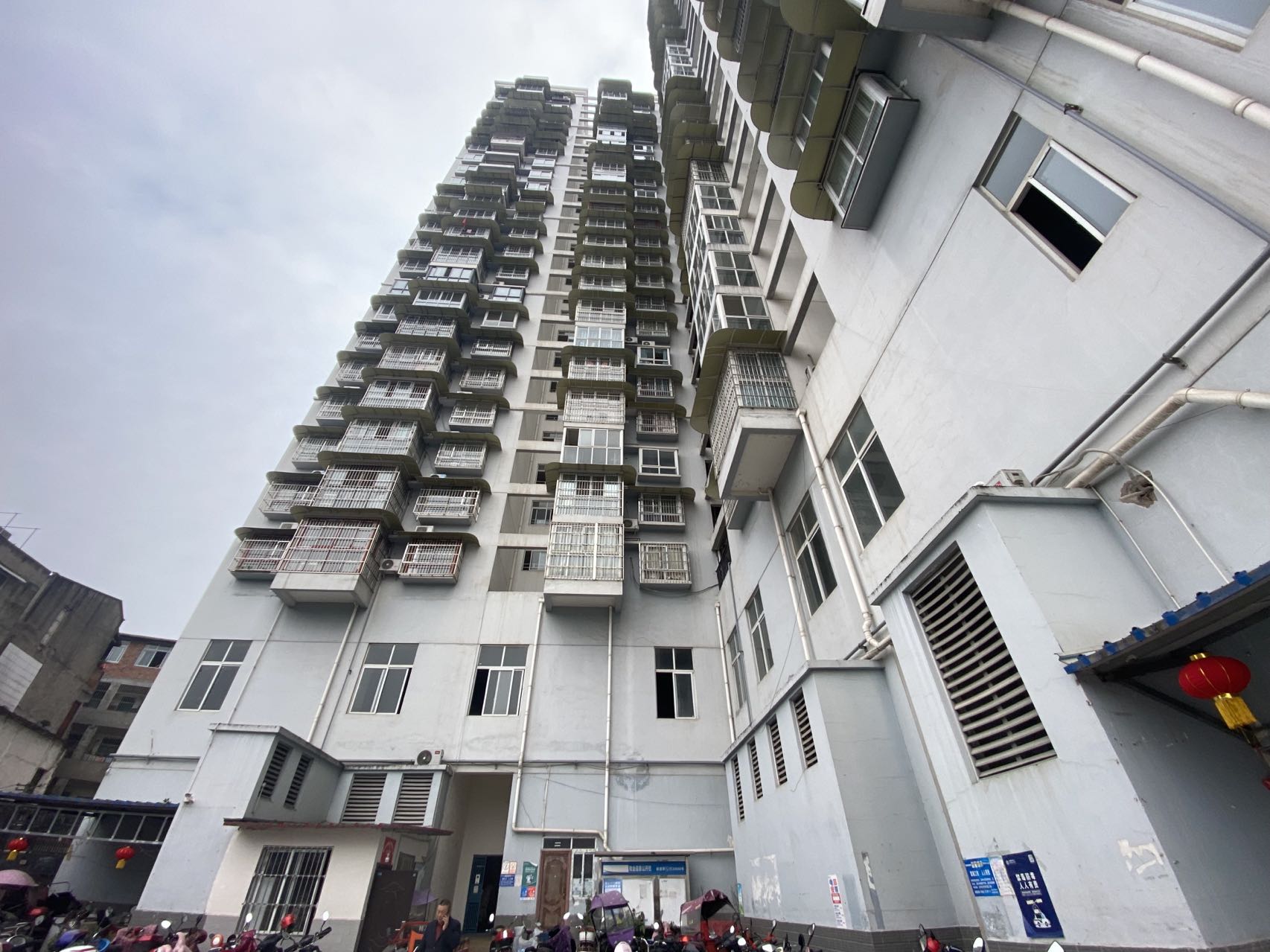 简阳市仁和苑1栋21层5号房产