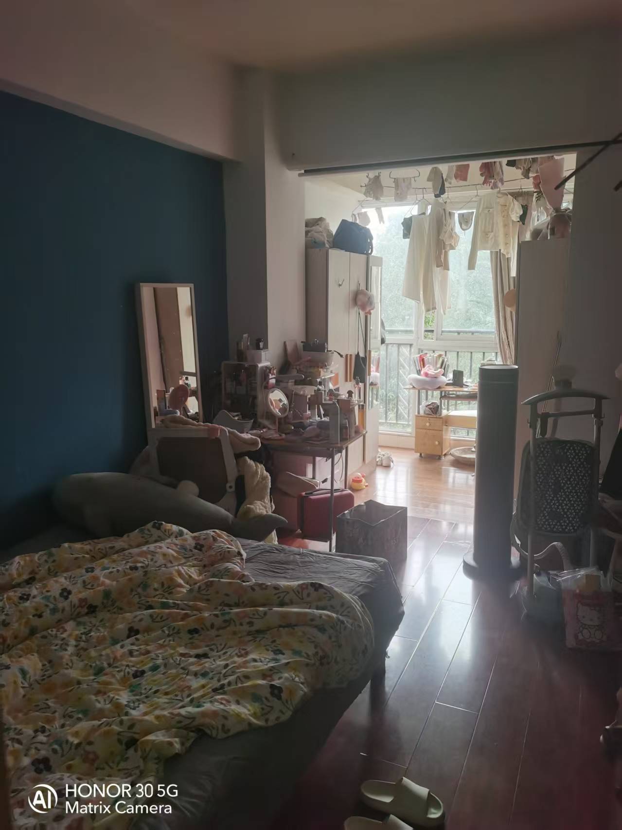 成都市武侯区火车南站东路5号7栋2单元5楼517号住宅及6栋1单元-1楼128号车位