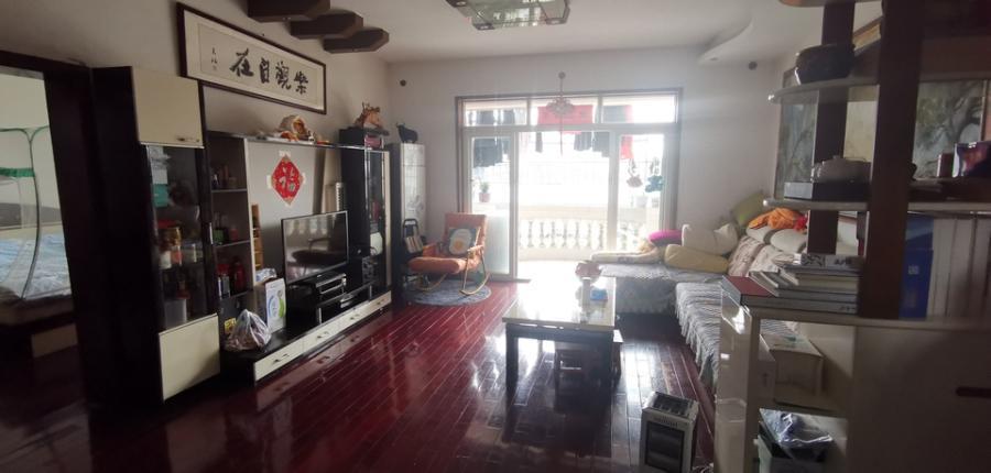 成都市龙泉驿区同安街道办事处同安路43号附事和苑号1栋1单元4楼5号房屋