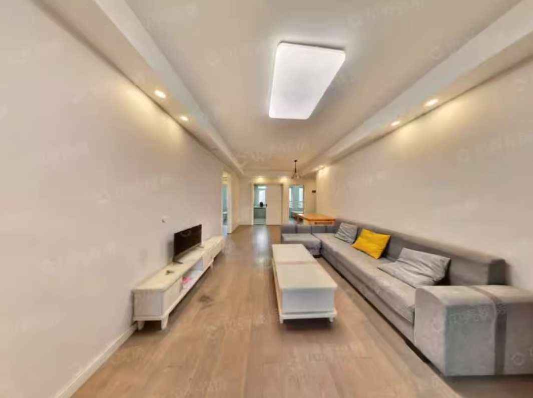 郫都区国宁东路919号6栋2单元21层2104号。