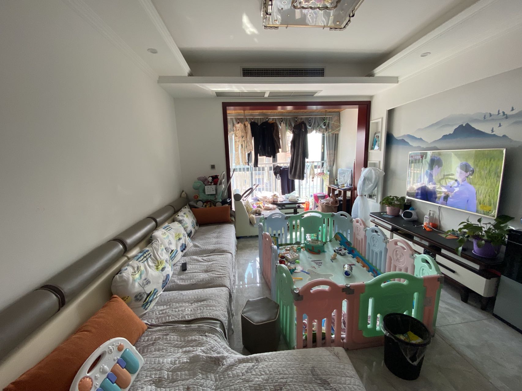 成都市龙泉驿区康阳路1111号1栋3单元32层3201号房屋
